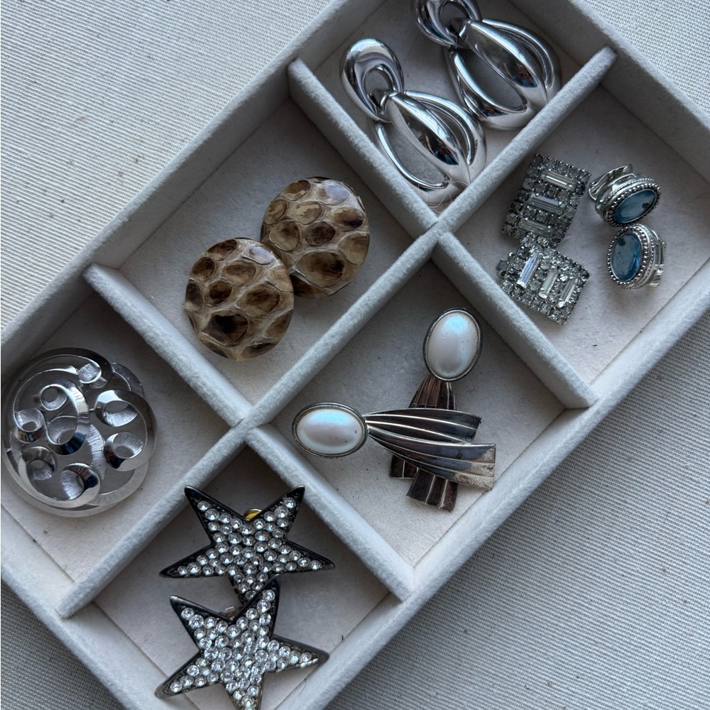 Lot of vintage earrings 1980s